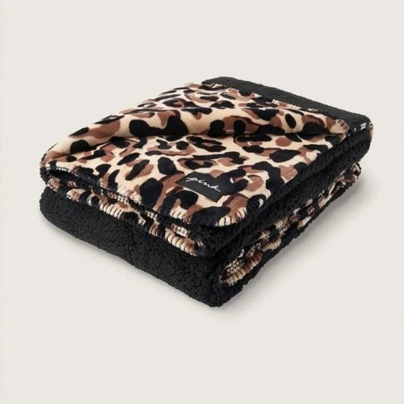 PINK Victoria's Secret Other - VS PINK LEOPARD SHERPA BLANKET